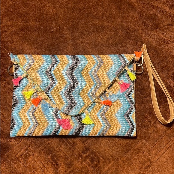 NEW Colorful Chevron Clutch Bag - Picture 1 of 5